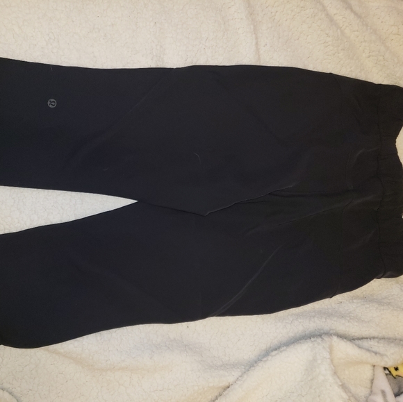 lulu🍋 7/8 on the fly pants! - Picture 2 of 4